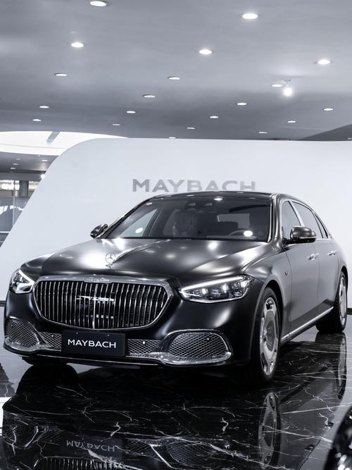 成都224岚图汽车的售后服务让用户无忧出行，迈巴赫未来的豪华车趋势